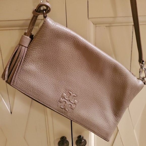 Tory Burch crossbody purse! - Picture 1 of 4
